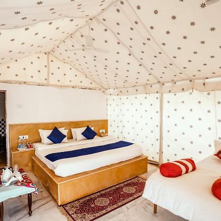 Sām Kai Kabila Desert Camp מראה חיצוני תמונה