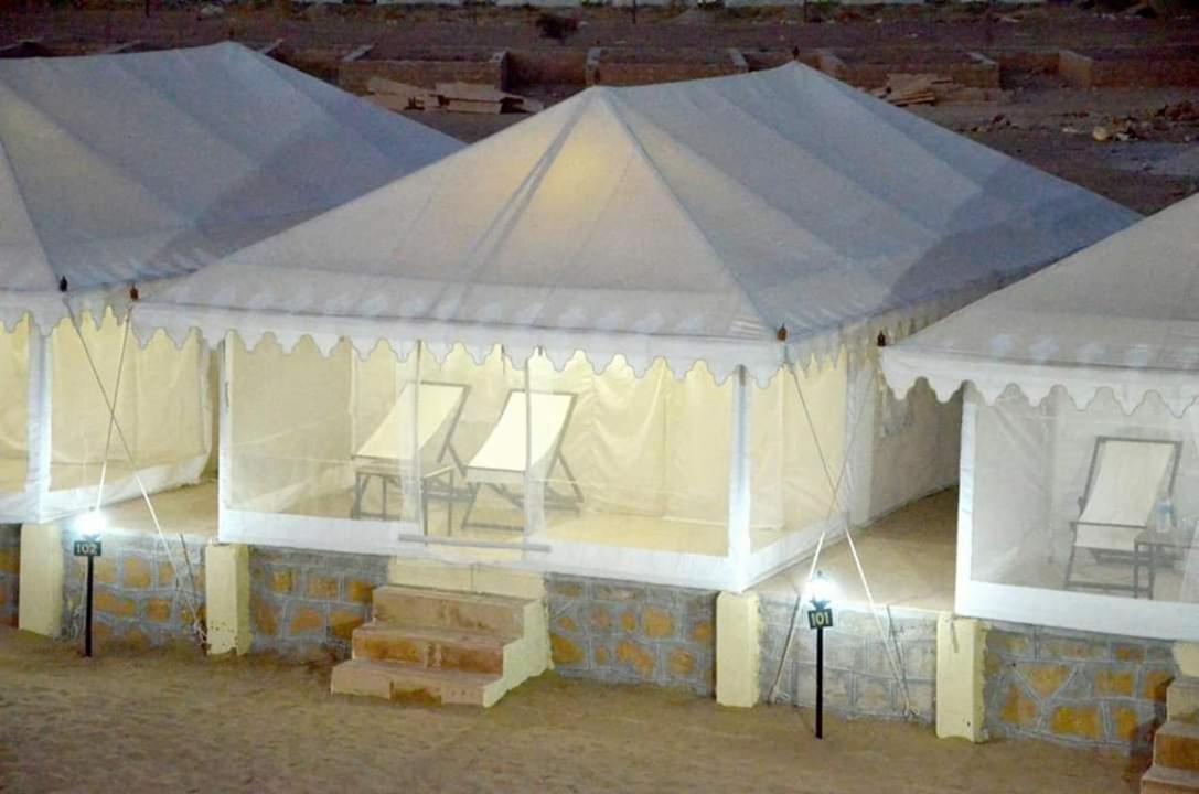 Sām Kai Kabila Desert Camp מראה חיצוני תמונה